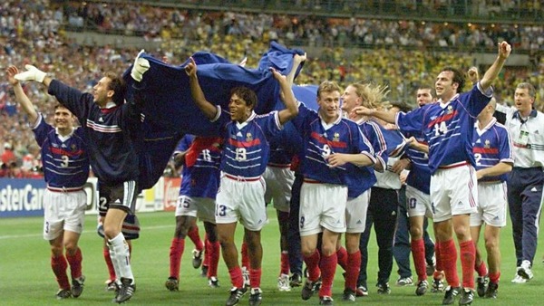 Quels sont les deux buteurs français lors de la finale du Mondial 98 ?