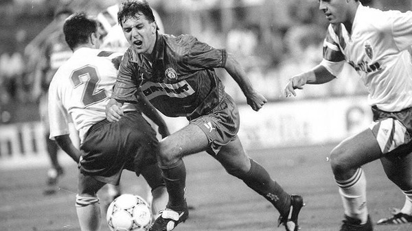 Qui était l'entraîneur normand lors de la seule apparition du club en Coupe d'Europe en 1993 ?