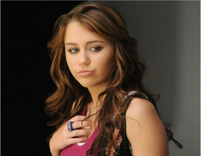 Dans quelle série Miley Cyrus a-t-elle joué ?