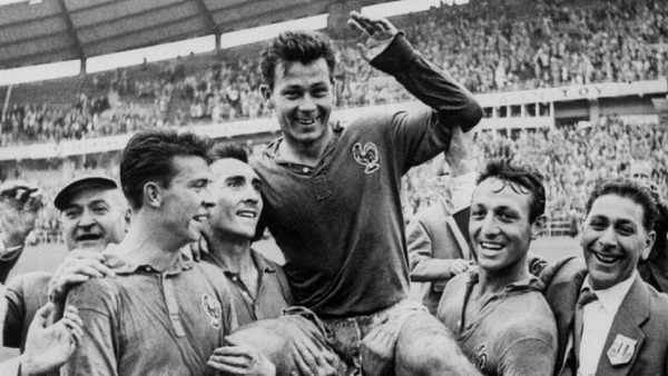 Quel numéro Just Fontaine portait-il, lors du Mondial 58 ?