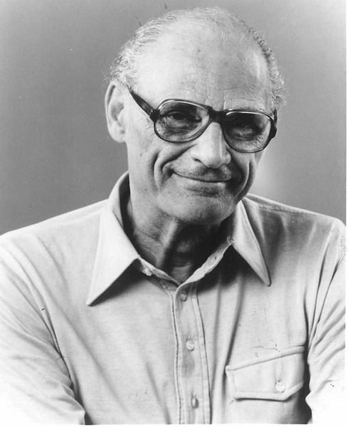 L'écrivain Arthur Miller nous quitte à l'âge de 90 ans. Avec quel sex-symbol avait-il été marié ?