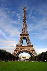 Par qui a été créée la tour Eiffel ?
