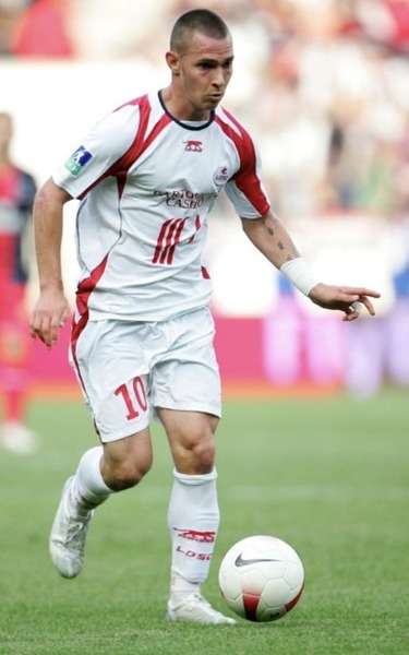 International espoirs français en 2004, Ludovic Obraniak opta ensuite pour la nationalité polonaise, terre de ses ancêtres. À quelle compétition internationale participa-t-il sous le maillot frappé de l'aigle ?