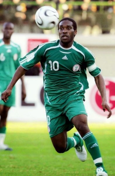 Combien de matchs disputait-t-il durant sa carrière avec la sélection du Nigeria ?