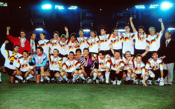 Qui sont les deux autres gardiens allemands Champions du Monde en 1990 ?