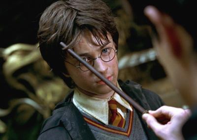 De quel côté est la cicatrice de Harry Potter ?