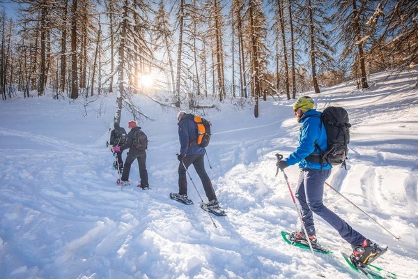 Qu'allez-vous chausser pour faire une randonnée sur de la neige molle ?