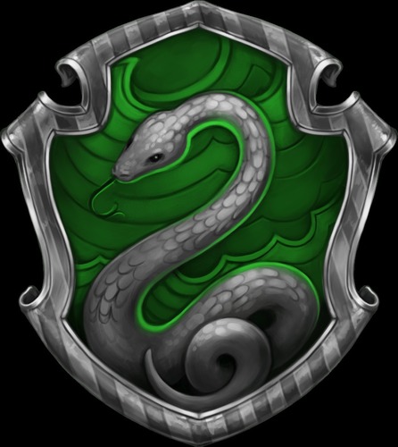 De quelle couleur est le serpent de Serpentard ?