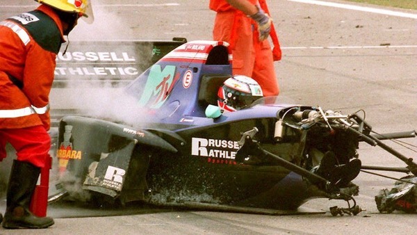 La veille de la mort de Senna (donc le 30/4/94) quel est ce coureur autrichien mort lors des essais du grand prix d'Italie ?