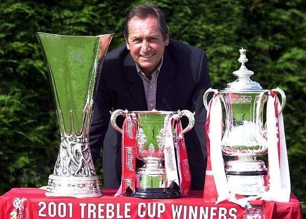 En 2001, qu'est-ce que le Liverpool de Gérard Houllier n'a pas remporté ?