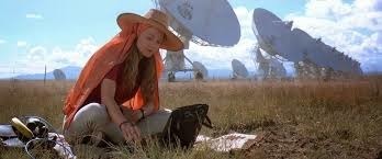 Quelle actrice tient le rôle principal dans le film de science-fiction "Contact" (1997) ?