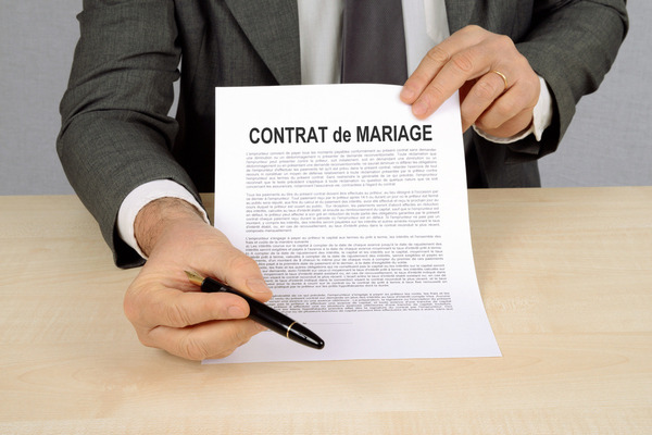 Le contrat de Mariage est obligatoire.