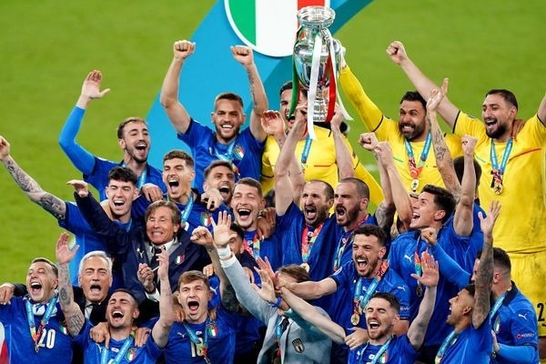 Qui était le sélectionneur italien à l'occasion de cet Euro ?