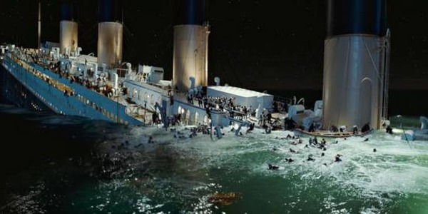Quelle année voit coulé le Titanic ?