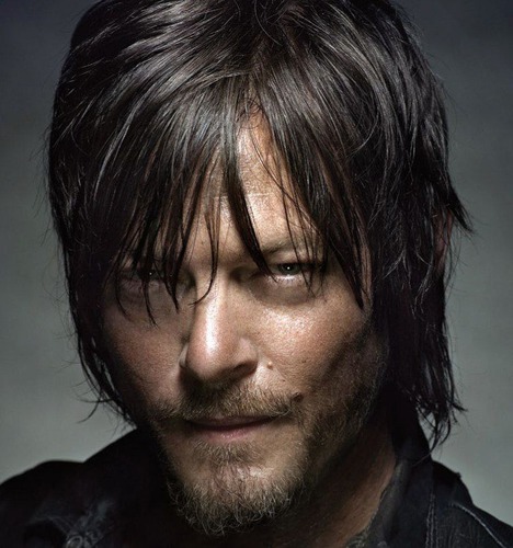 Milyen színű szeme van Darylnek ?
