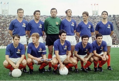 Lors du Mondial 1966, à quelle place l'équipe de France termine-t-elle dans son groupe de poules ?