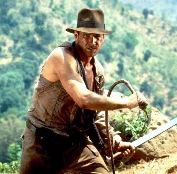 Quelle saga de Spielberg mélange aventures et personnages hauts en couleur ?