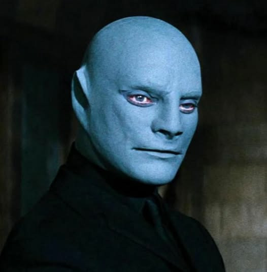 Quel acteur se cachait sous le masque de "Fantômas" ?