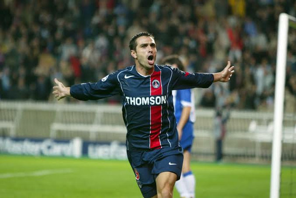 Avec 109 buts inscrits, qui est ce portugais qui occupe la 5ème place de ce classement ?