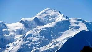 Jacques Balmat a réalisé la 1ère ascension du Mont-Blanc en 1786 avec :