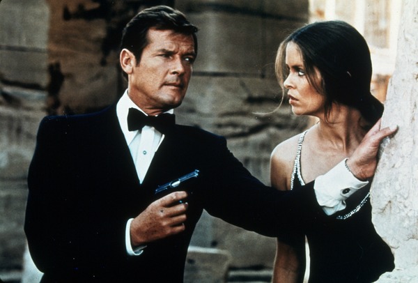 Médaille de bronze cette année-là, le 10ème opus des aventures de James Bond intitulé ?