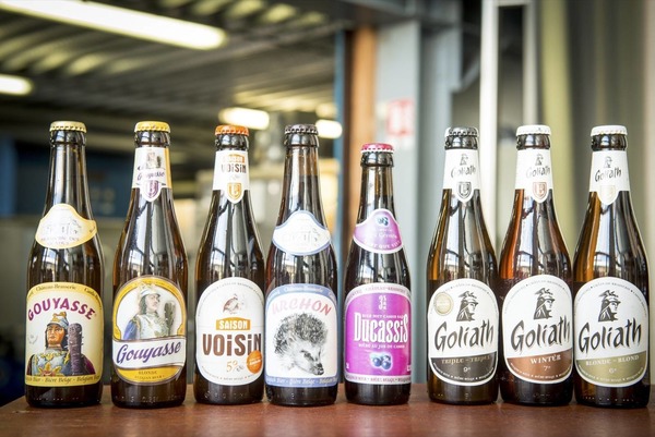Quelle bière belge affiche un géant sur ses étiquettes ?