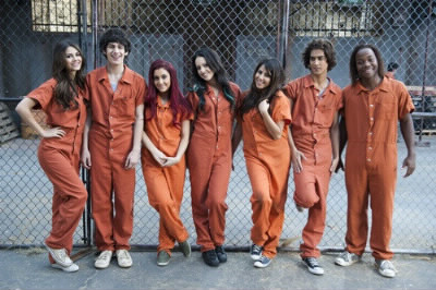 Dans quels épisodes Tori et ses amis se retrouvent en prison ?