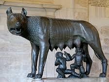 Dans la mythologie romaine, comment se nomme les deux jumeaux élevés par une louve ?