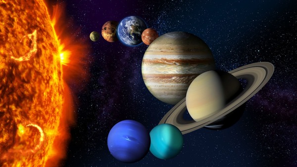 Quelle Planète ne tourne pas dans le même sens que les autres ?