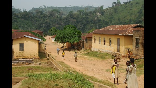 Quelle particularité est commune au Togo, au Cap-Vert ou à la Guinée-Bissau ?