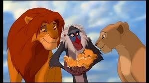 Simba a remporté la victoire, c'est désormais le roi de la Terre des Lions. Simba et Nala célèbre la naissance de leur fille qui s'appelle...