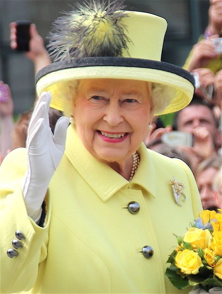 Après combien d'années de règne la Reine Elizabeth II s'est-elle éteinte, le 8 septembre 2022 ?