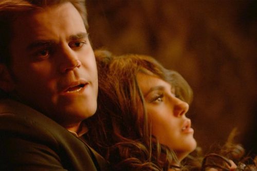Mit mond Stefan Damonnek mikor feláldozza magát hogy megölje Katherint?