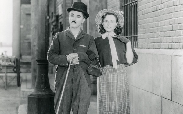 Combien de films Charlie Chaplin a-t-il tournés avec Paulette Goddard, sa troisième femme ?