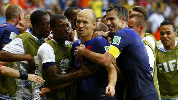 Lors du Mondial 2014, les hollandais prennent leur revanche sur l'Espagne en s'imposant...