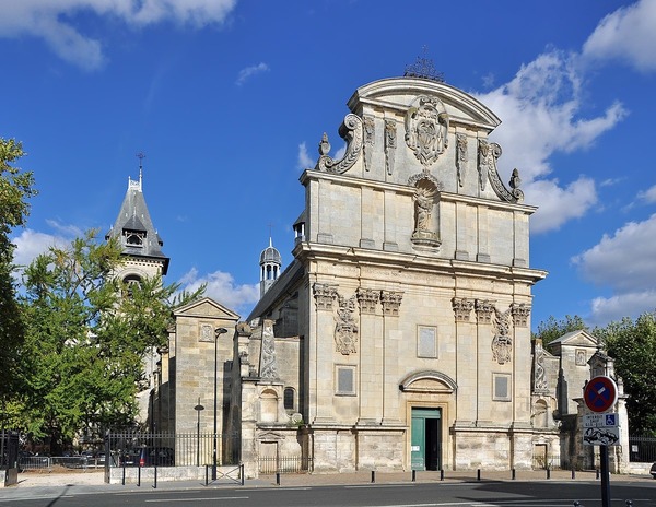 L'église Saint-Bruno est la première église baroque construite à Bordeaux.