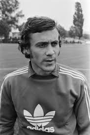 Ole Kindvall est décédé à 82 ans le 5/8, il fut une légende du club de foot de Feyenoord et de quel pays scandinave ?