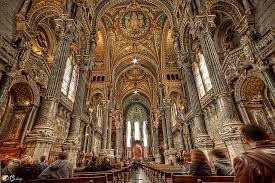 Quel est le nom de la célèbre basilique lyonnaise ?