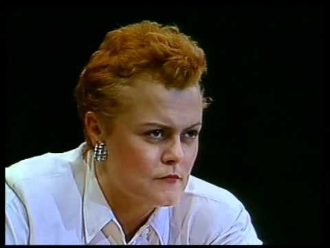 Qui est-elle ?