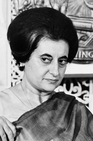 Femme d'état indienne promue 1er Ministre en 1966