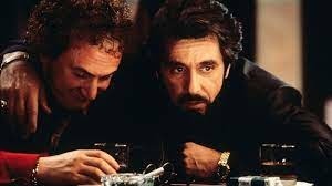 En 1993 Brian De Palma fait tourner Al Pacino une nouvelle fois, dans le film :