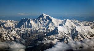 Qual e a maior montanha do mundo ?
