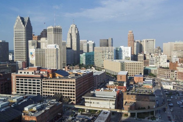 Quel est le surnom donné à la ville de Detroit, dans le Michigan ?