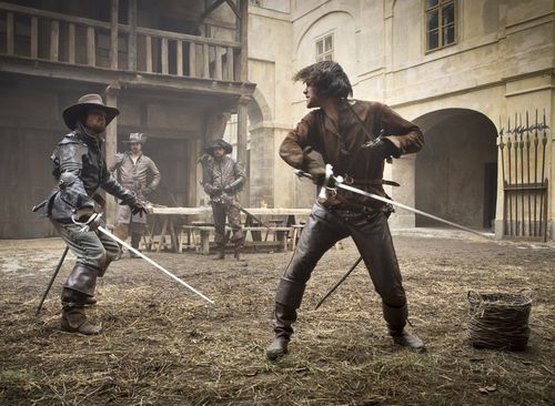 Pourquoi Athos et d'Artagnan s'affrontent-ils ?