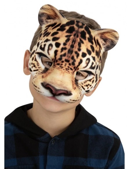 Cet enfant porte un masque, mais de quel animal ?