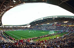 Comment s’appelle le stade du FC Nantes ?