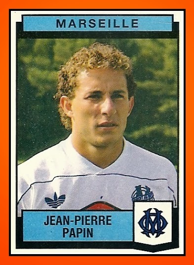 En 1986 il rejoint l'Olympique de Marseille alors qu'il avait signé un pré-contrat avec .....