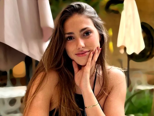 Dans quel sport la jolie Clara Fernández s'illustre-t-elle ?