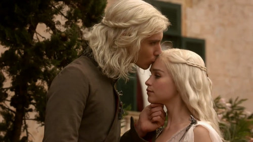 A qui Viserys marie-t-il Daenerys ?