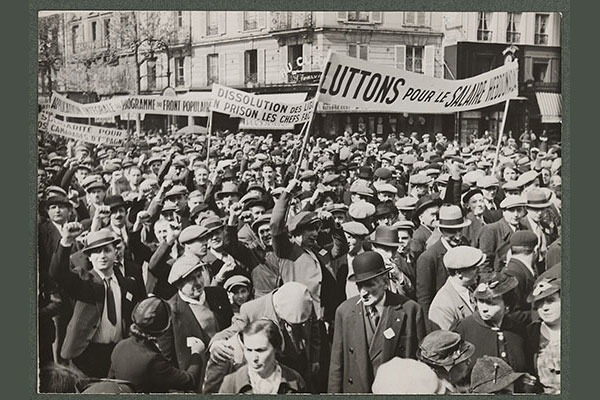 Quelle a été l'avancée principale des grèves de 1936 sous le front populaire ?
